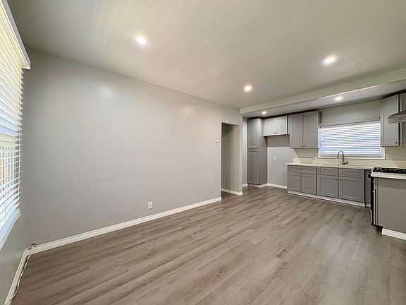 4th image of 1062 N Huntington Blvd #4