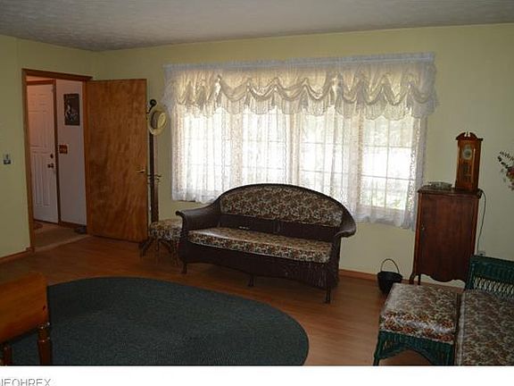 3rd image of 145 Sonesta Ave