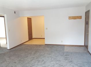 733-747 Russell Rd #733-23, Waterloo, IA 50701