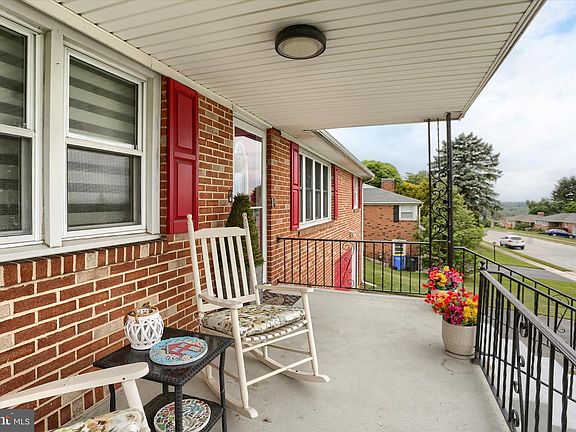 5th image of 2508 Eastwood Dr