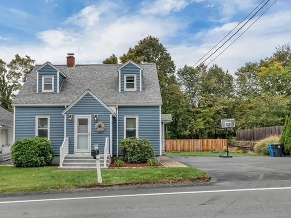 44 Marshall Ave, Cumberland, RI 02864