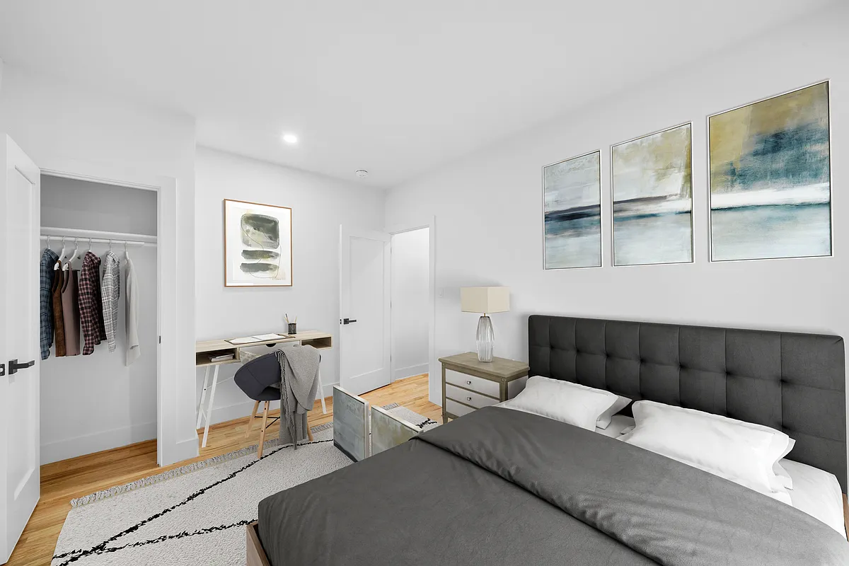 Building Photo - 312 Manhattan Ave #4B