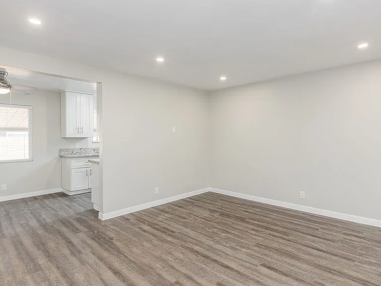 527 Garfield St #1 — Photo 5