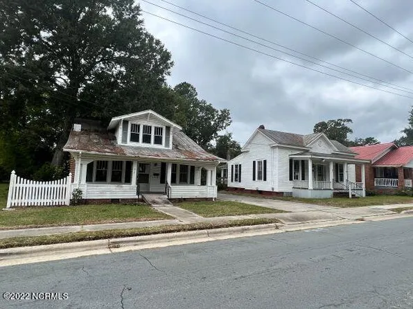 319 Mckoy Street, Clinton, NC 28328