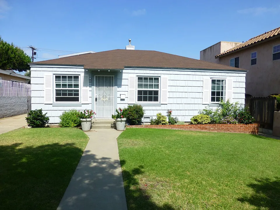 338-342 C Ave