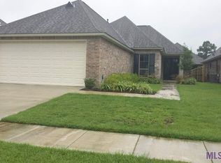 3236 Pine Grove Dr, Baton Rouge, LA 70816