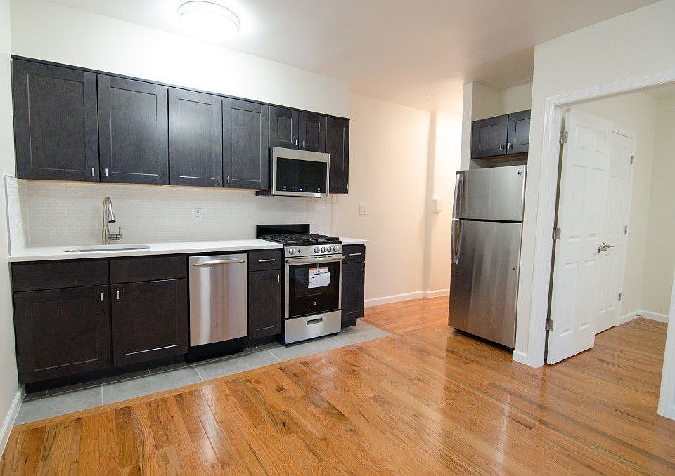2nd image of 4145 52nd St APT 1F