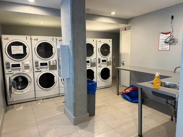 12 Ford Street image 23 of 24