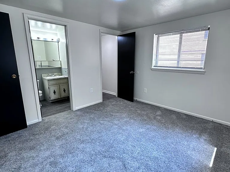 427 Wayne St — Photo 7
