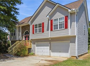 5730 Stout Pkwy, Powder Springs, GA 30127