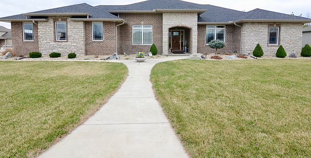 700 Stoneway Drive