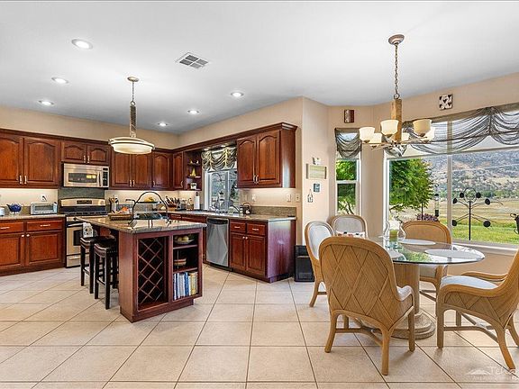 4th image of 23251 Dart Dr