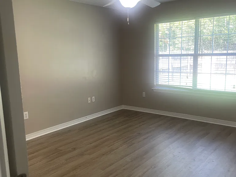 3811 Timber Lake Dr — Photo 13