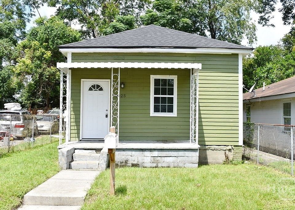 1st image of 1025 Elliott Avenue