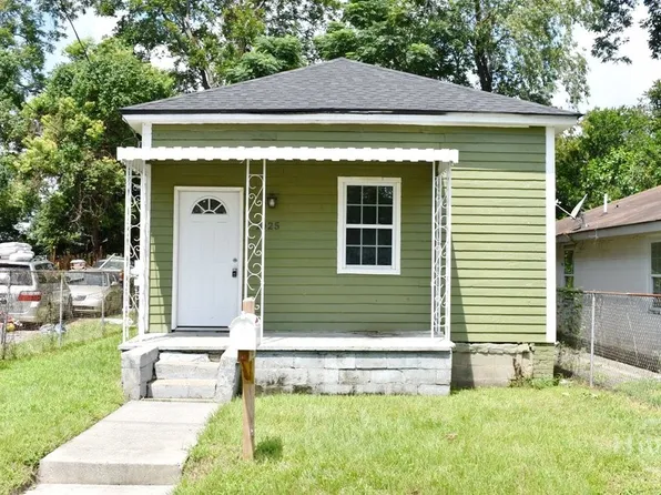1025 Elliott Avenue, Savannah, GA 31415
