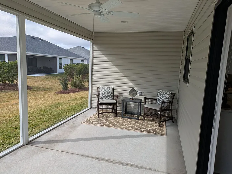1750 Debellis Ln — Photo 30
