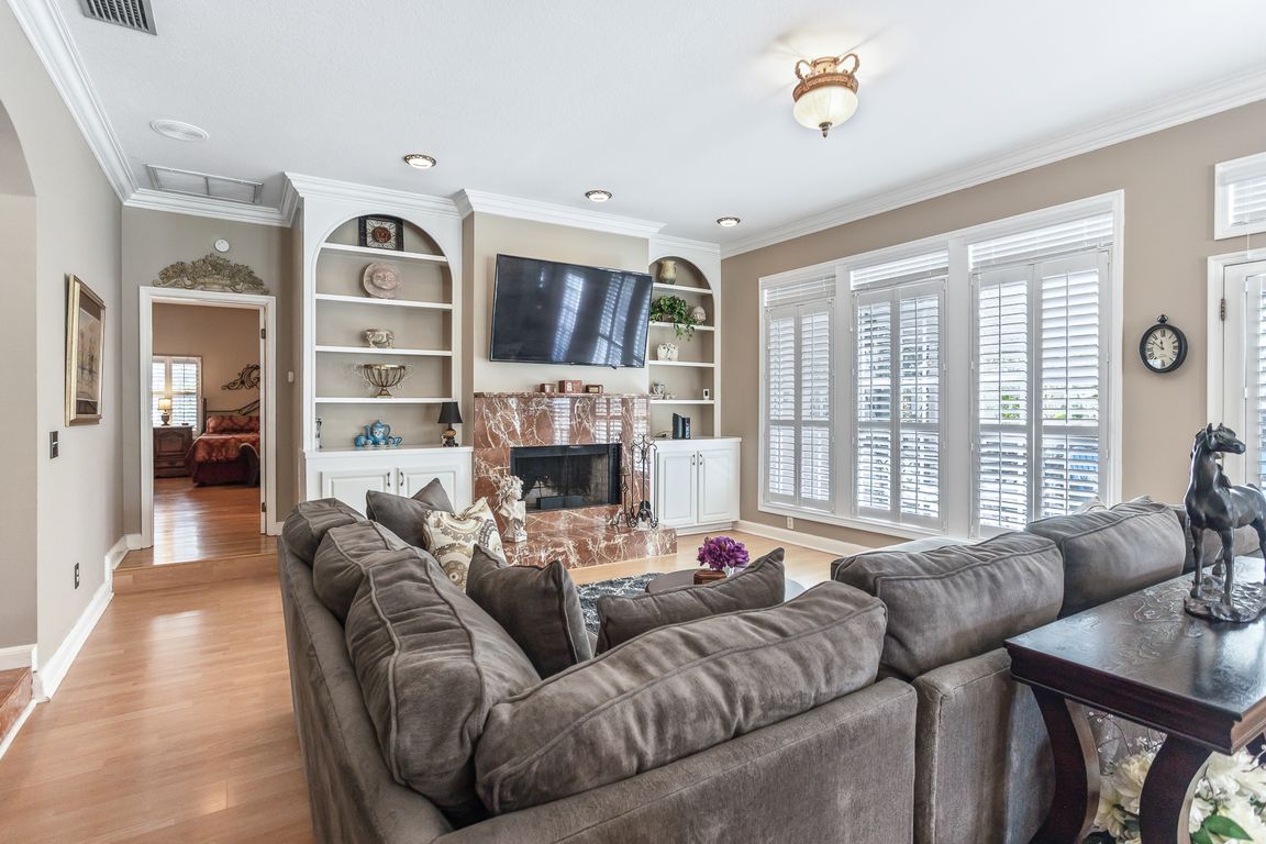 next background image