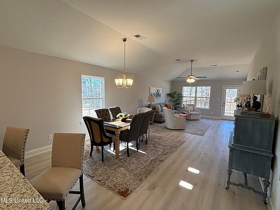 5th image of 7807 Mary McCoy Dr