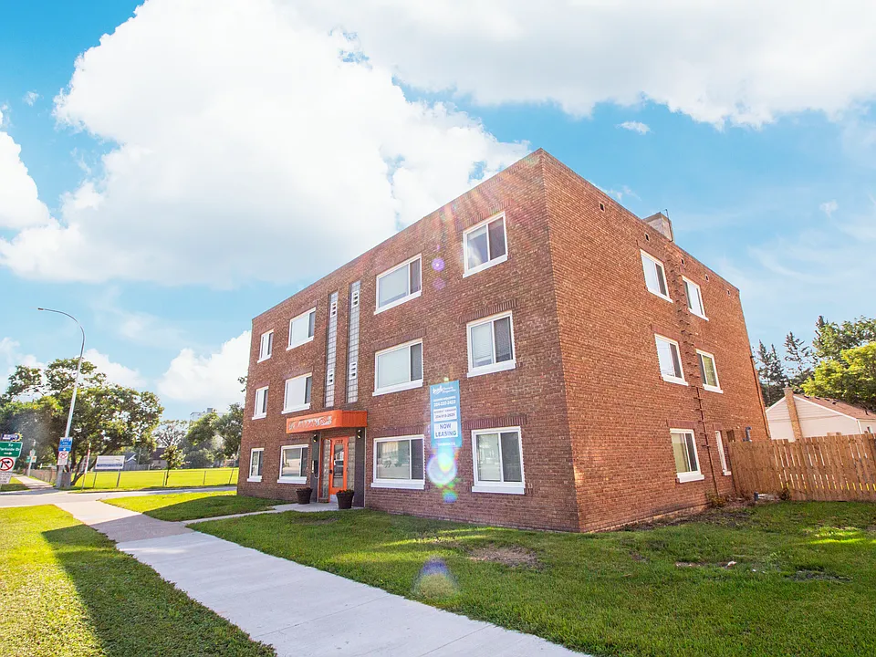 1780 Portage Ave #3