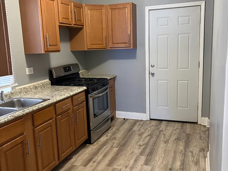 8014 S Jeffery Blvd #1 — Photo 5