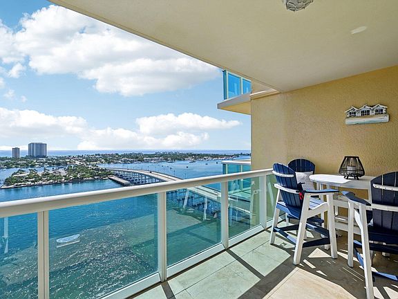 2nd image of 2640 Lake Shore Drive #2309
