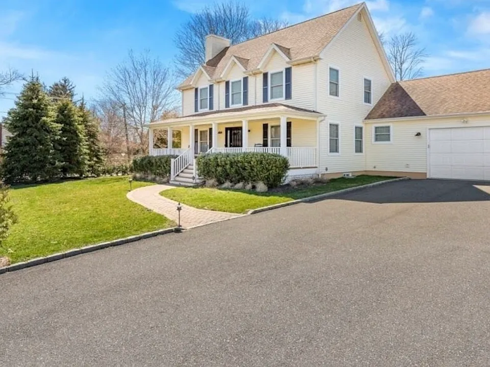 5A Fanning Ave