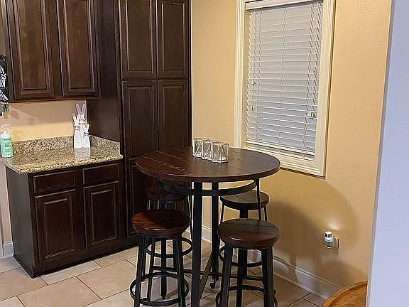 4th image of 126 Everette Dr
