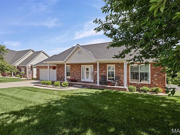 2nd image of 428 Marbleton Cir