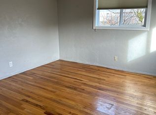 3527 Oak St SE, Albany, OR 97322