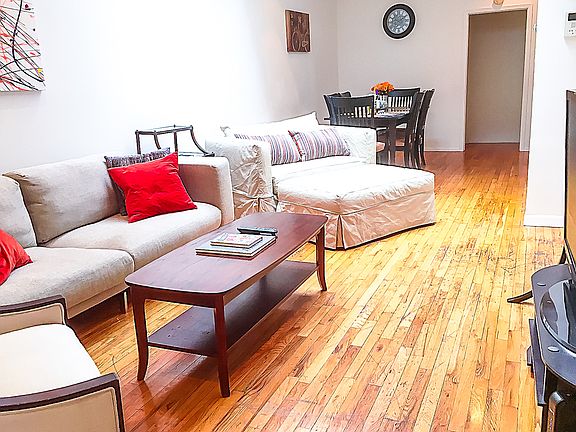 3rd image of 214 E 49th St #3E