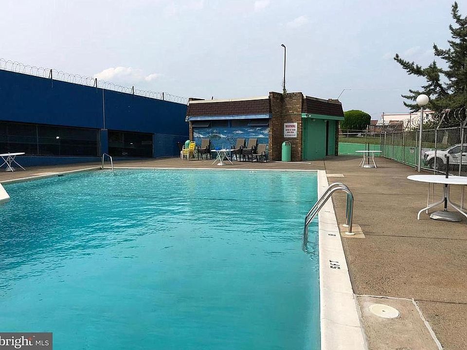 1st image of 7600 E Roosevelt Blvd #201