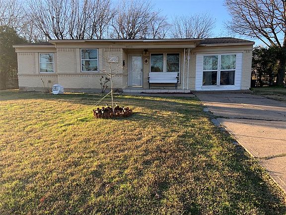 3rd image of 3133 Karla Dr