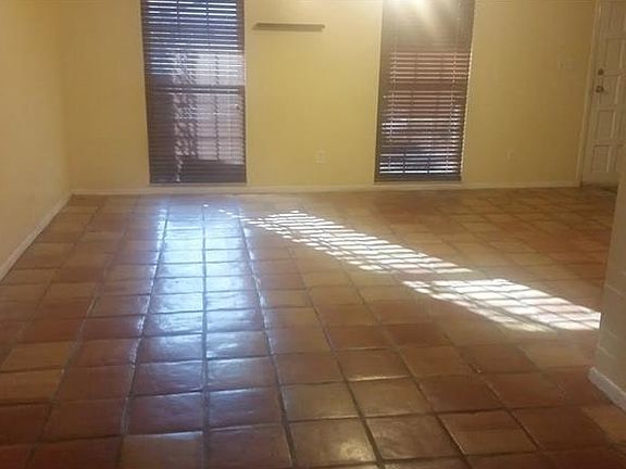 5th image of 7142 Wrenwood Cir