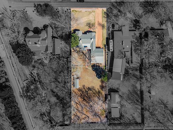 4th image of 736 Camino Real Ave