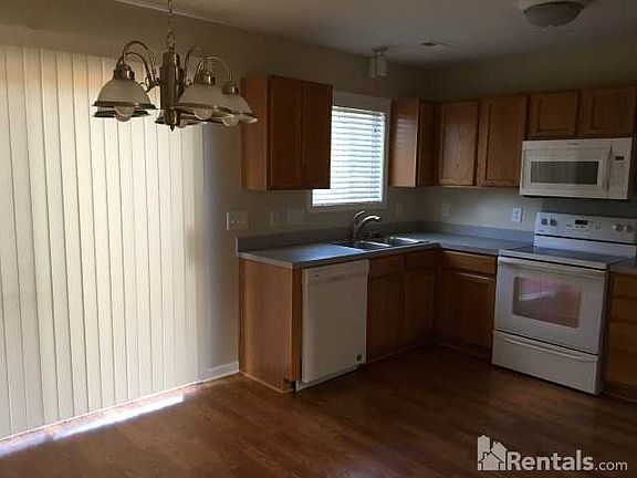 4th image of 10221 Orchard Grass Ct