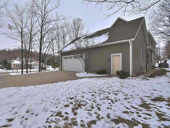 2nd image of 9331 E Summerfield Dr