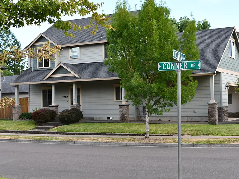 Conner Dr — Photo 13