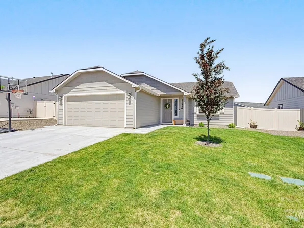 11538 W Black Dog Dr, Nampa, ID 83686