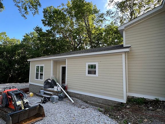 4th image of 1327 Park St #B
