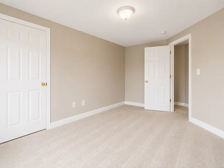 30-32 Harriet Thayer Ave #1 — Photo 13