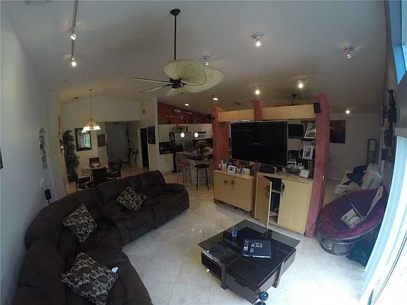 4th image of 4955 SW 35th Ter