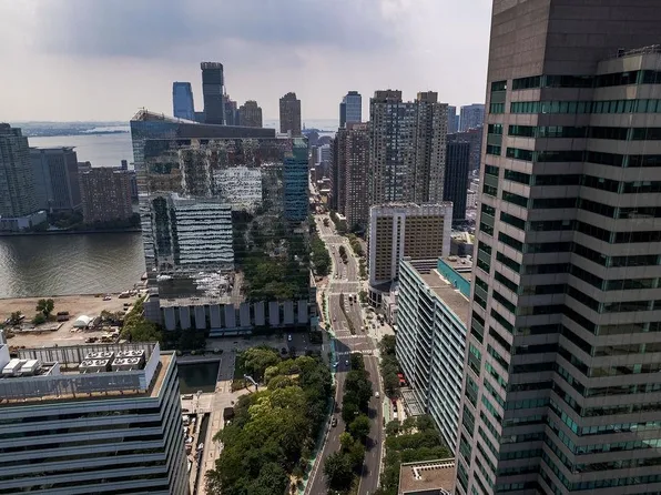 45 River Dr South image 33 of 49