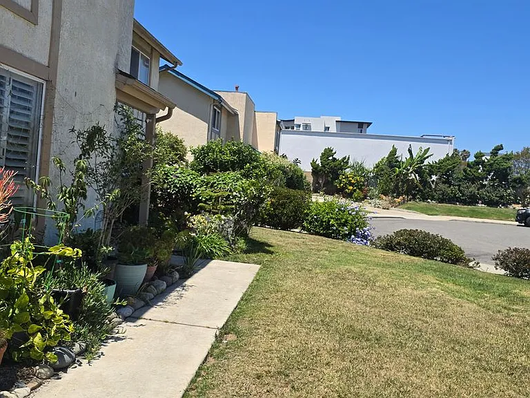 18651 Libra Cir — Photo 4