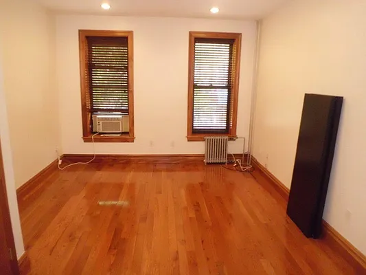 Rented by SBJ Brokerage, LLC | media 21