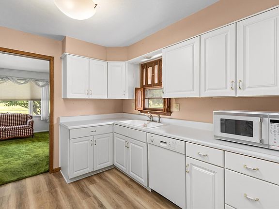 4th image of 912 19th St