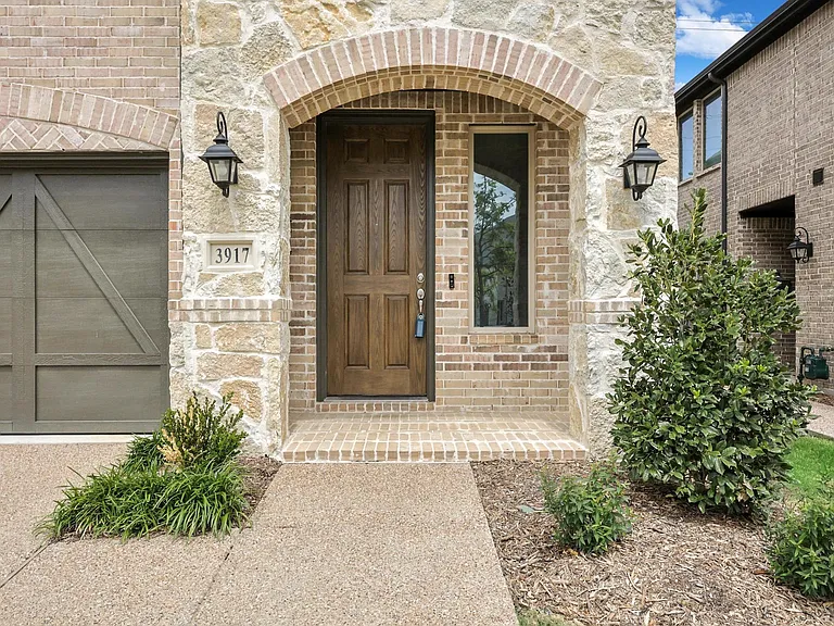 3917 Morel Dr — Photo 4