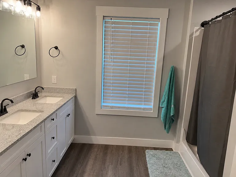 281 E Ivybridge Dr — Photo 8