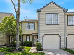 417 Jamestown Ct, Mount Laurel, NJ 08054