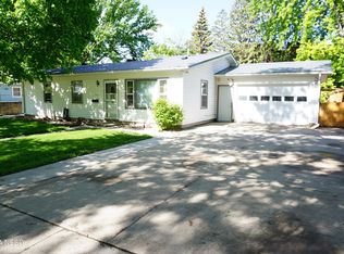 1149 4th St NW, Watertown, SD 57201