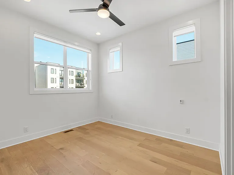 608 Hagan St — Photo 21